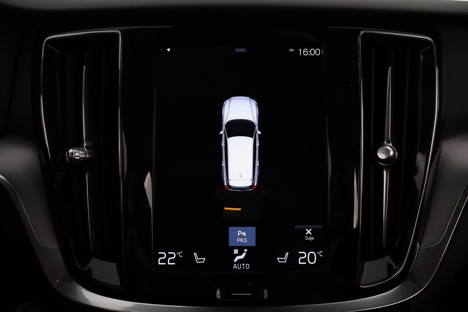 Volvo V60 2022 B3 MHEV Business Edition DCT aut * Suomiauto / Webasto / Vetokoukku / High Perf Audio / Adapt.LED - Merkkihuollettu / Siisti yksilö / Juuri tullut Tampereelle!