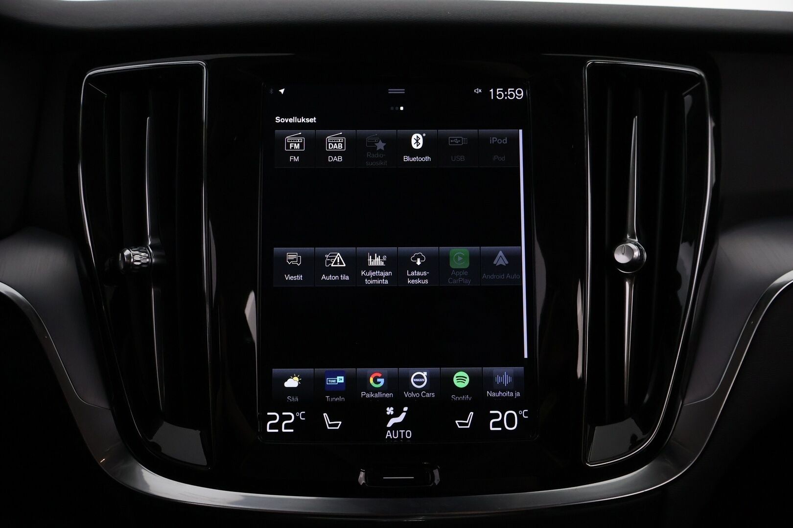 Volvo V60 2022 B3 MHEV Business Edition DCT aut * Suomiauto / Webasto / Vetokoukku / High Perf Audio / Adapt.LED - Merkkihuollettu / Siisti yksilö / Juuri tullut Tampereelle!
