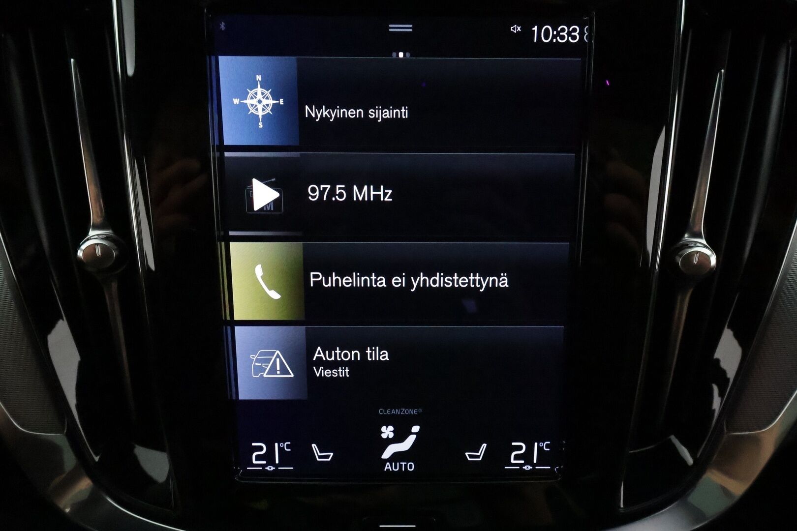 Volvo V60 2022 T8 TwE AWD Business R-Design Edition aut **Adapt.vakkari / Panorama / Muistipenkki / Full LED / Sporttipenkit / KeylessGo** - Suomi-auto / Kahdet renkaat aluvanteilla / High Performance Audio / Puolinahat / P.kamera / Penkinlämmittimet takana