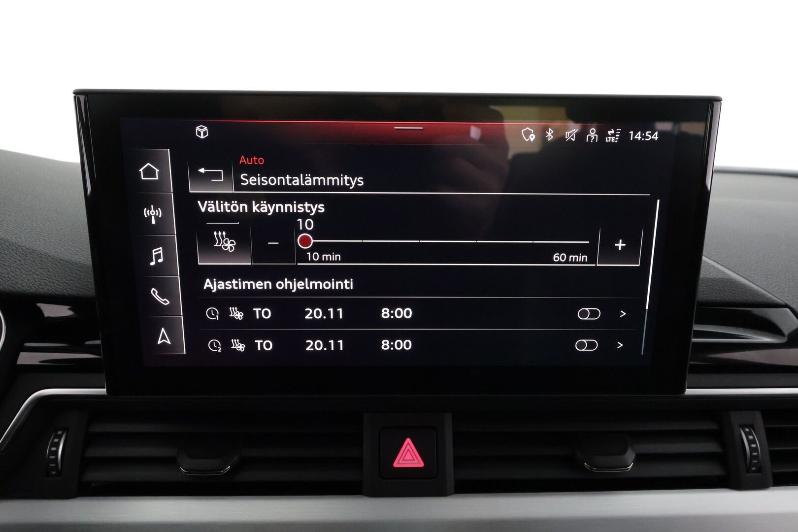 Audi A4 2022 Sedan Business 40 TDI 150 kW MHEV quattro * Webasto / Koukku / ACC / Matrix-LED / P.tutkat / Sportpenkit / Kaistavahti * - 1-om Suomi-auto / Kahdet renkaat - Osta nyt, maksa vasta ensi vuonna