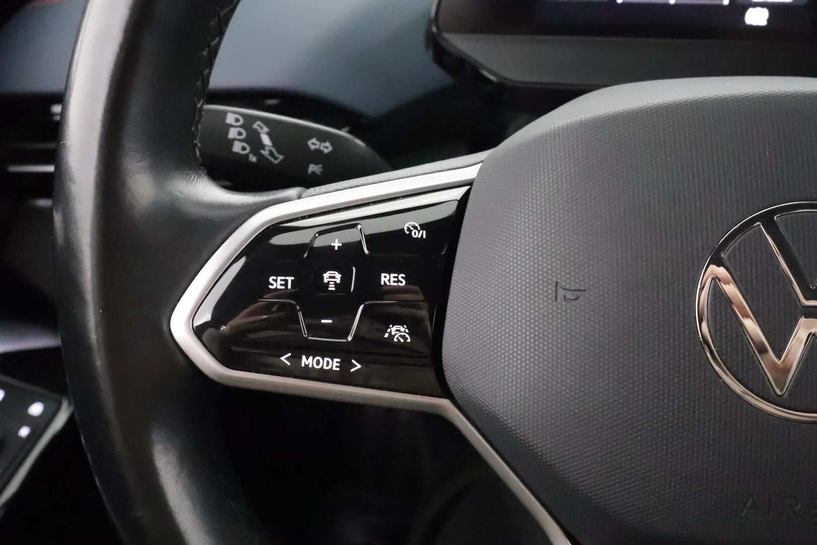 Volkswagen ID.4 2022 GTX Dual Motor AWD, akku 77 kWh * ILP / HUD / ACC / Koukku / 360-kamera / Apple&Android* - 1.Om Suomi-auto / Akku kuntotarkastettu / Kahdet Renkaat