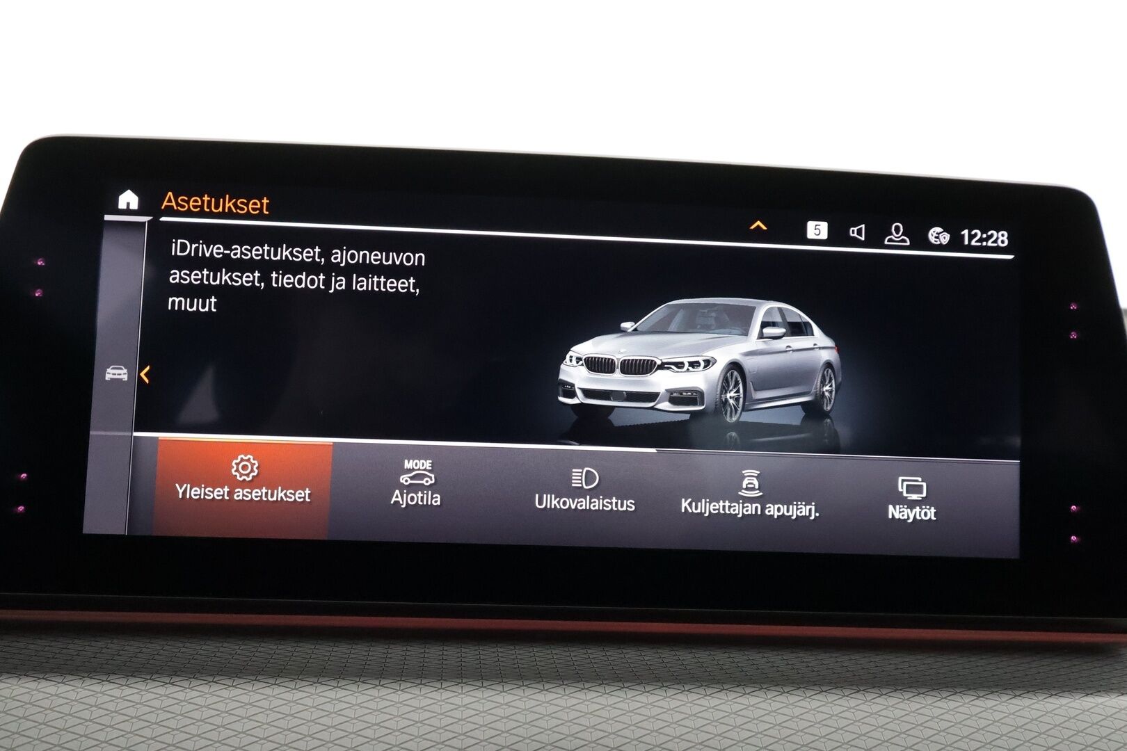 BMW 530 2020 G30 Sedan 530e xDrive A Charged Edition M Sport - | ACC | Lisälämmitin | LED | Hifi | Osasähköt | 360-Kamera | Ratinlämmitys | Apple&Android | Merkkihuollettu | Kahdet Renkaat |