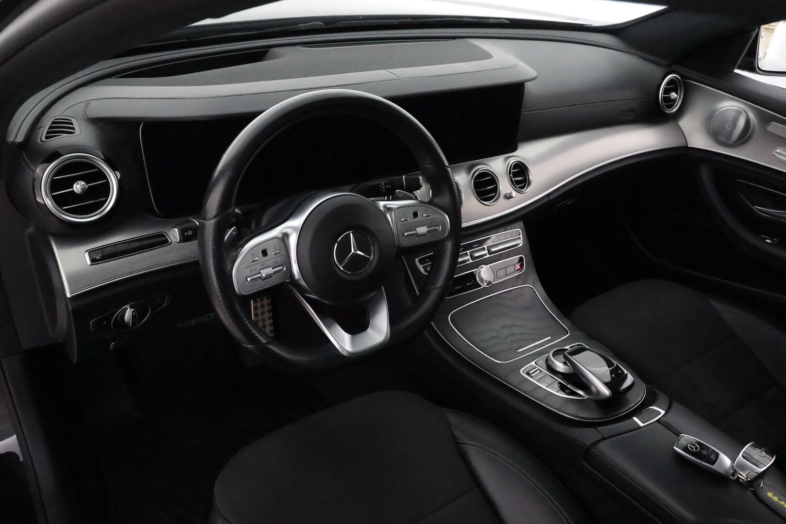 Mercedes-Benz E 2019 220 d T A Business ** Panorama / Widescreen / HUD / 360° Kamera / Burmester / Multibeam LED / Muistipenkit / Koukku **