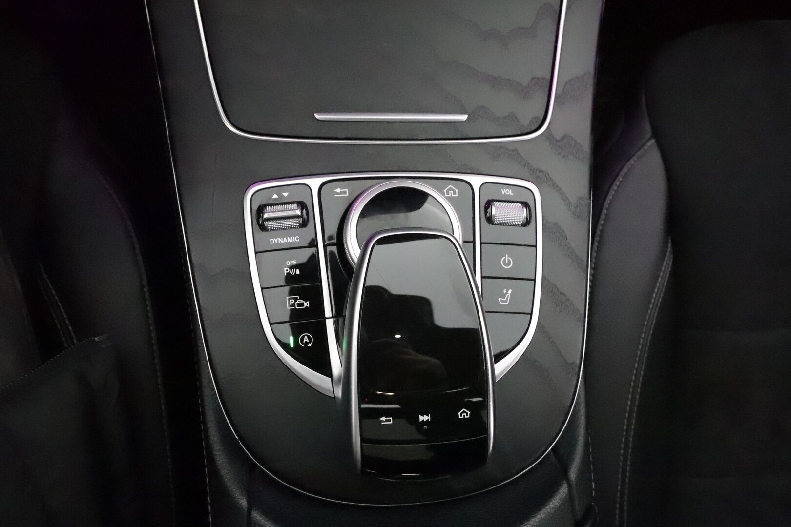 Mercedes-Benz E 2019 220 d T A Business ** Panorama / Widescreen / HUD / 360° Kamera / Burmester / Multibeam LED / Muistipenkit / Koukku **