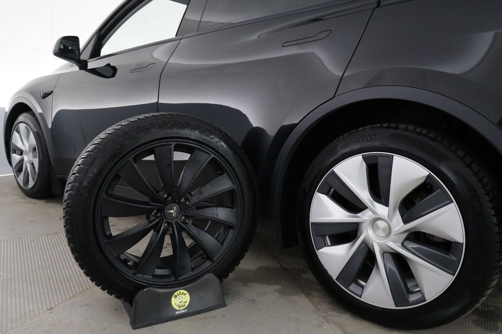 Tesla Model Y 2022 Long Range - | ILP | Koukku | ACC | Matrix-LED | P.kamera | Muistipenkki | Lasikatto | Premium Audio | Navi | Kaistavahti | Keyless | Kahdet renkaat | 