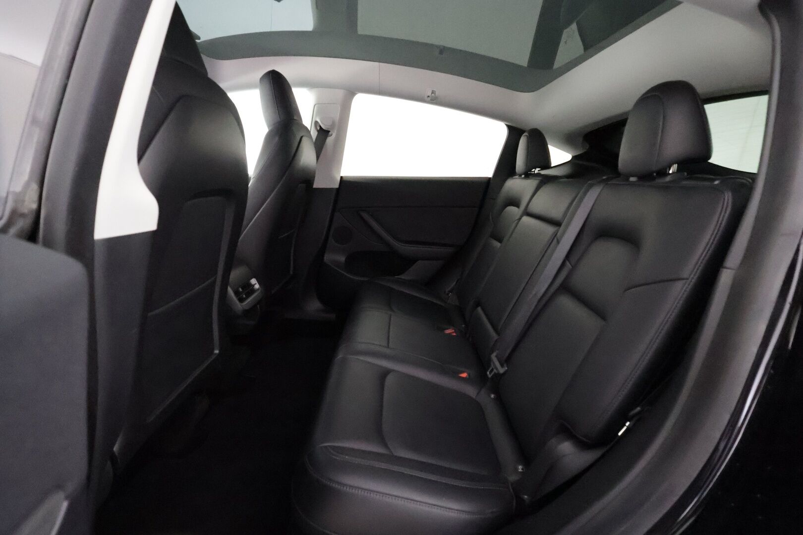 Tesla Model Y 2022 Long Range - | ILP | Koukku | ACC | Matrix-LED | P.kamera | Muistipenkki | Lasikatto | Premium Audio | Navi | Kaistavahti | Keyless | Kahdet renkaat | 