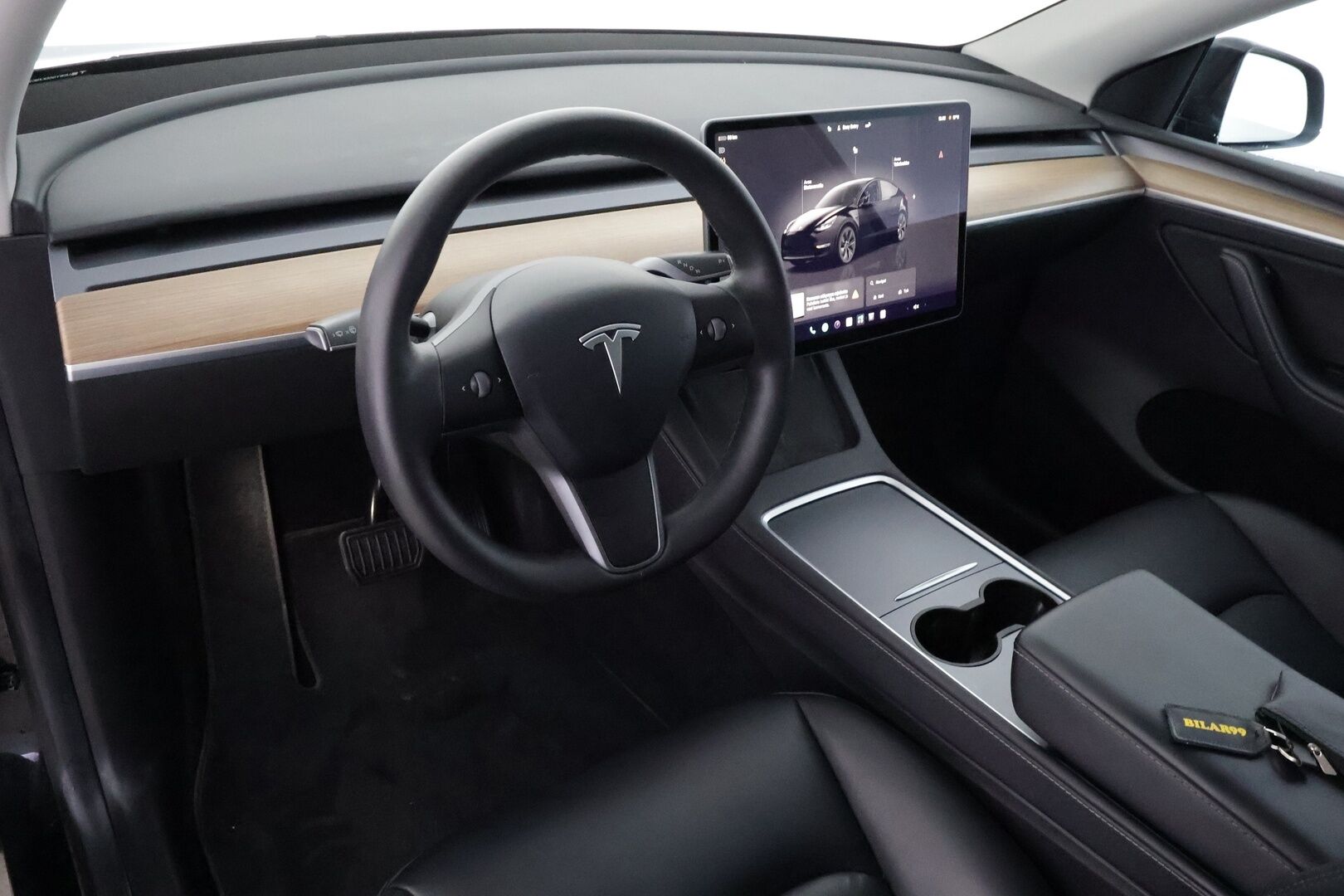Tesla Model Y 2022 Long Range - | ILP | Koukku | ACC | Matrix-LED | P.kamera | Muistipenkki | Lasikatto | Premium Audio | Navi | Kaistavahti | Keyless | Kahdet renkaat | 