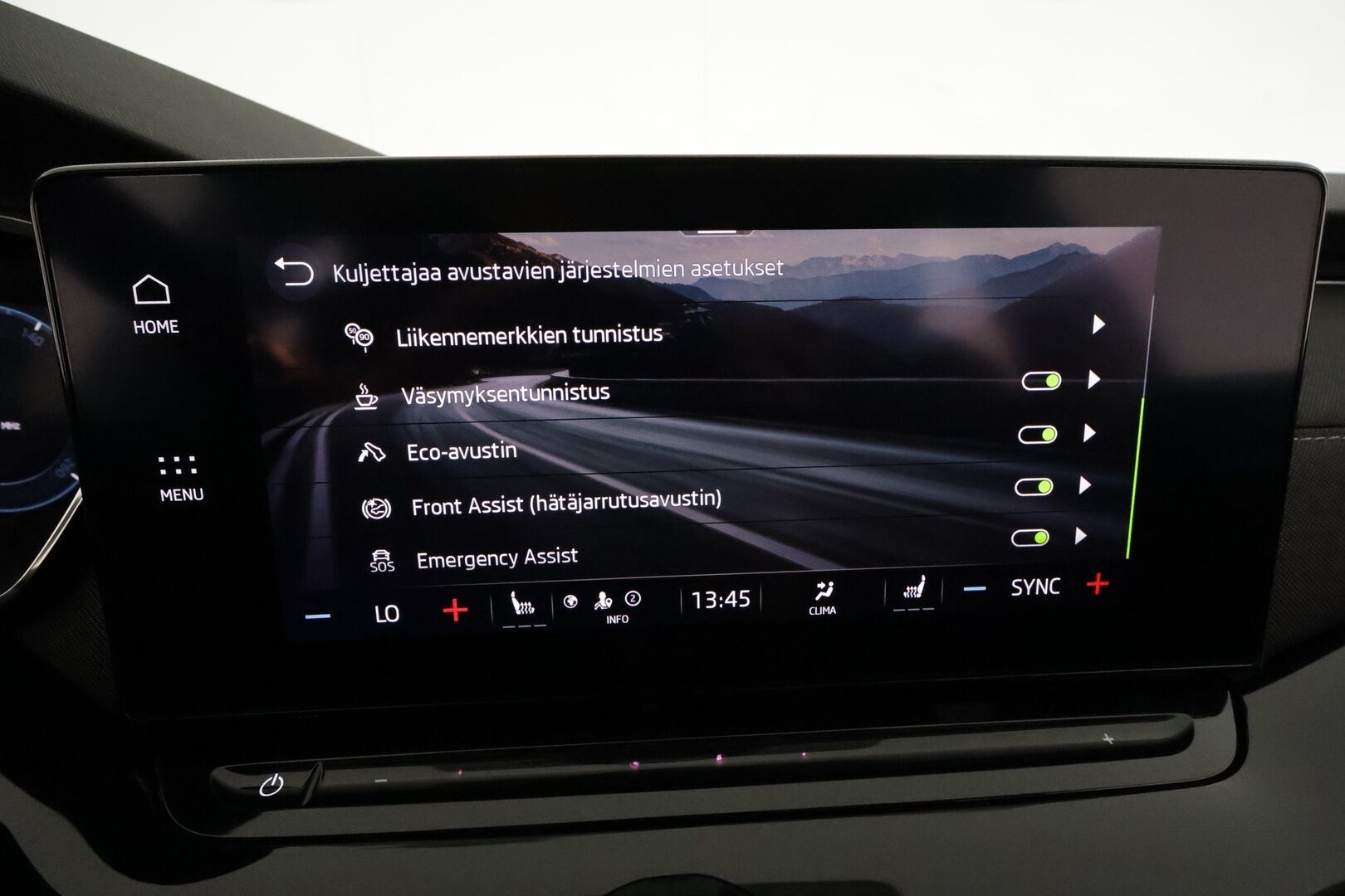 Skoda Octavia 2022 Combi 2.0 TDI 150 4x4 Style DSG **Webasto / Koukku / Adapt.Vakkari / Matrix-LED / P.kamera / Navi / Kaistavahti** - 1-om Suomi-auto / Kahdet Renkaat