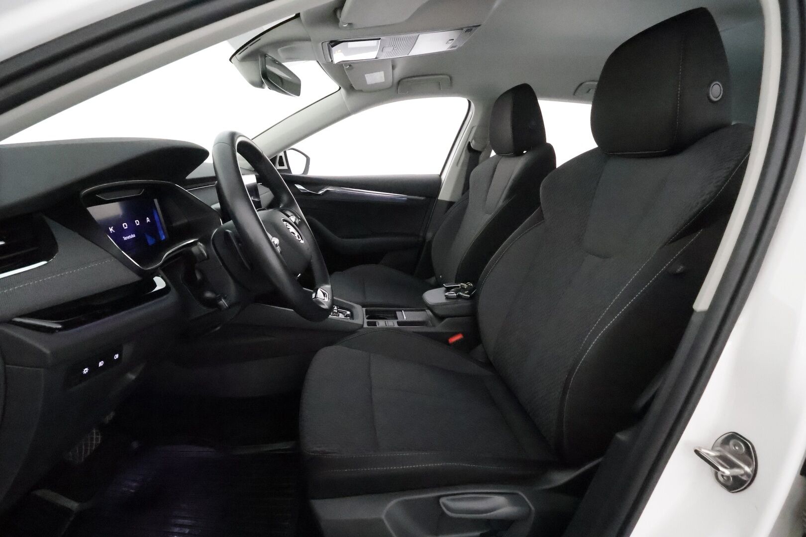 Skoda Octavia 2022 Combi 2.0 TDI 150 4x4 Style DSG **Webasto / Koukku / Adapt.Vakkari / Matrix-LED / P.kamera / Navi / Kaistavahti** - 1-om Suomi-auto / Kahdet Renkaat