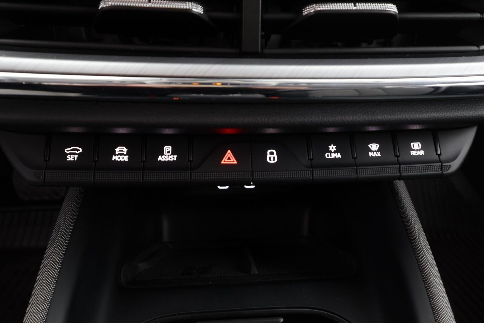 Skoda Enyaq 2022 60 iV - |1.OM Suomi-auto | ILP | ACC | P.kamera | Matrix LED | Muistipenkki | Navi | Puolinahat | Sähköluukku | Kahdet renkaat aluvanteilla|