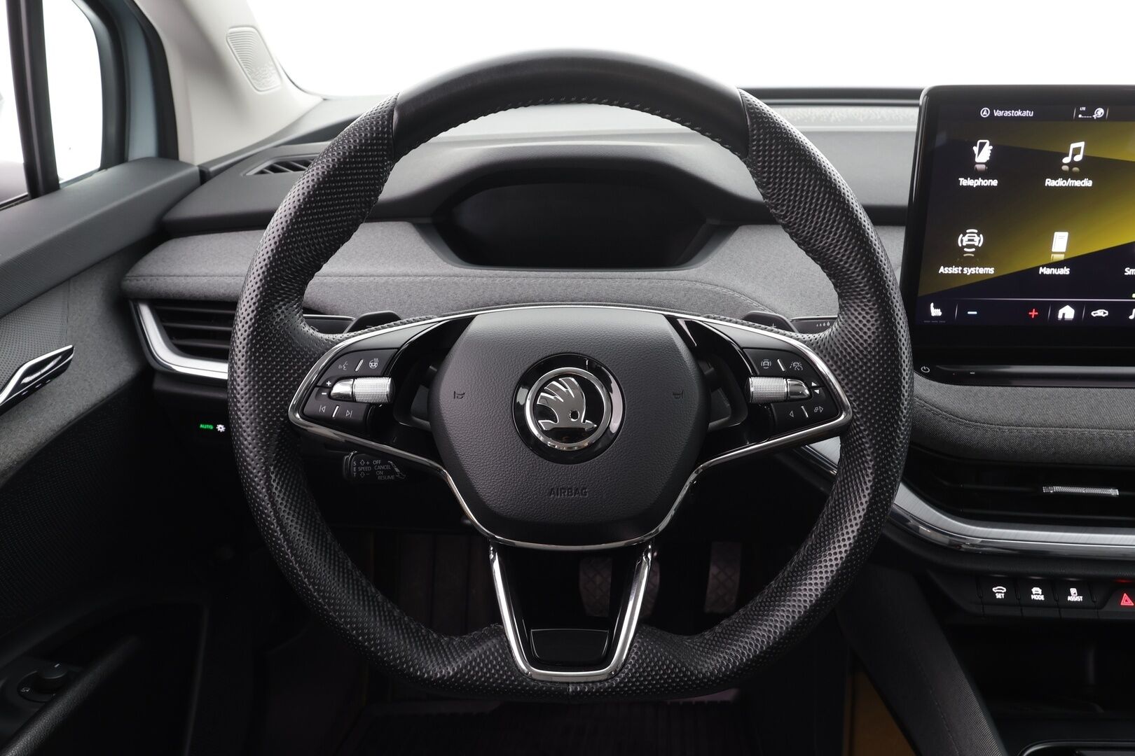 Skoda Enyaq 2022 60 iV - |1.OM Suomi-auto | ILP | ACC | P.kamera | Matrix LED | Muistipenkki | Navi | Puolinahat | Sähköluukku | Kahdet renkaat aluvanteilla|