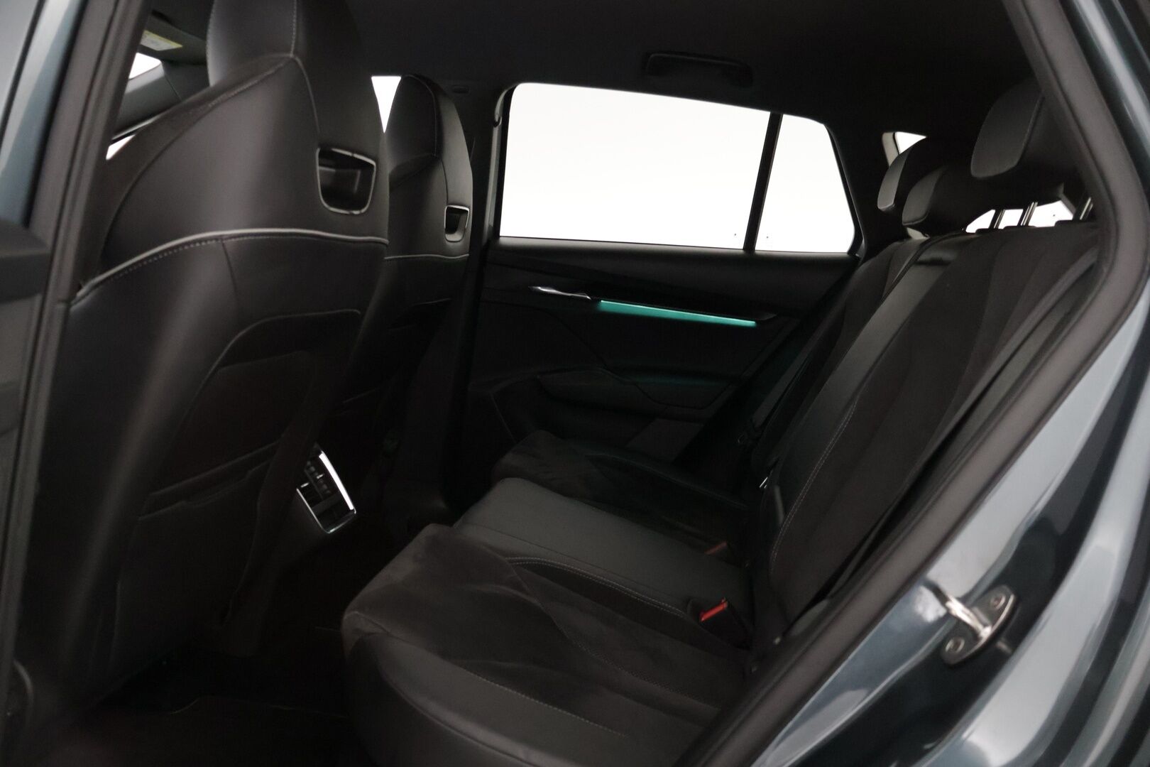 Skoda Enyaq 2021 ENYAQ 60 Farmari (AC) 5ov A - * Juuri tullut *