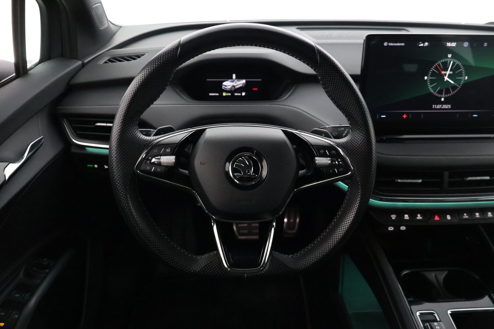 Skoda Enyaq 2021 ENYAQ 60 Farmari (AC) 5ov A - * Juuri tullut *