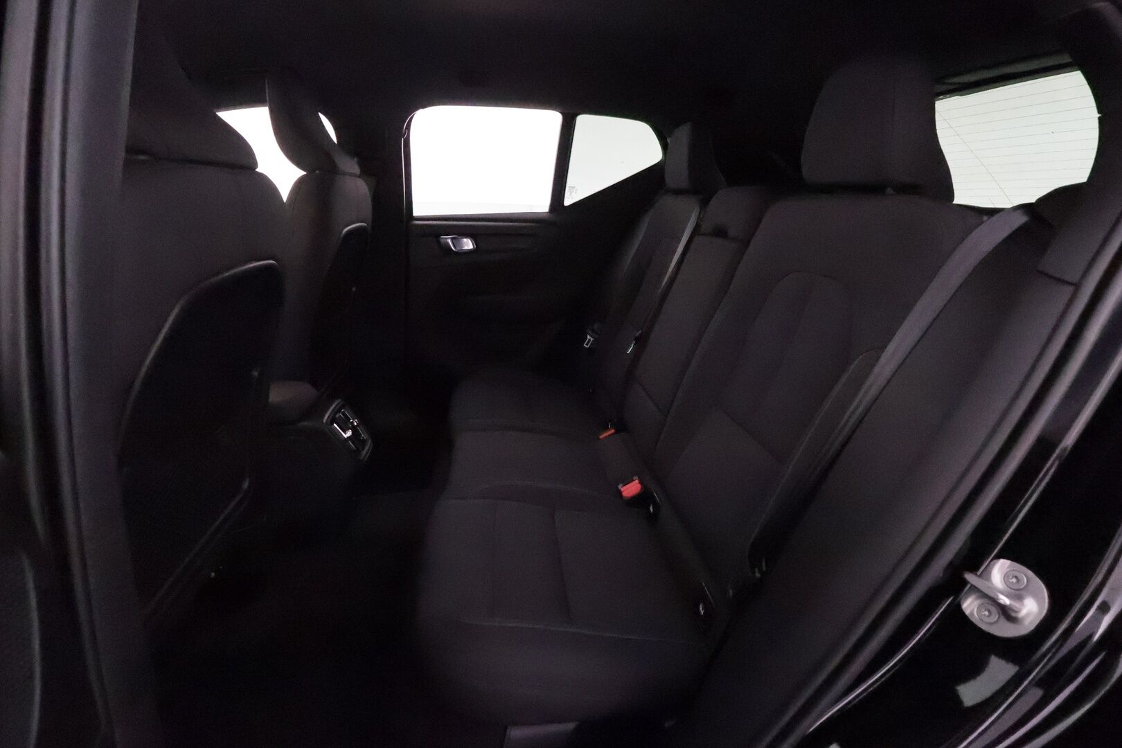 Volvo XC40 2023 Recharge Plus aut. *ACC / KOUKKU / ILP / P.kamera / Muistipenkki / Pixel LED / BLIS / Facelift / Navi* - Akku kuntotarkastettu SoH 96%! / Suomi-auto / Kahdet renkaat aluvanteilla / Merkkihuollettu - HULLU BLACKWEEK KORKOTARJOUS 2,49%