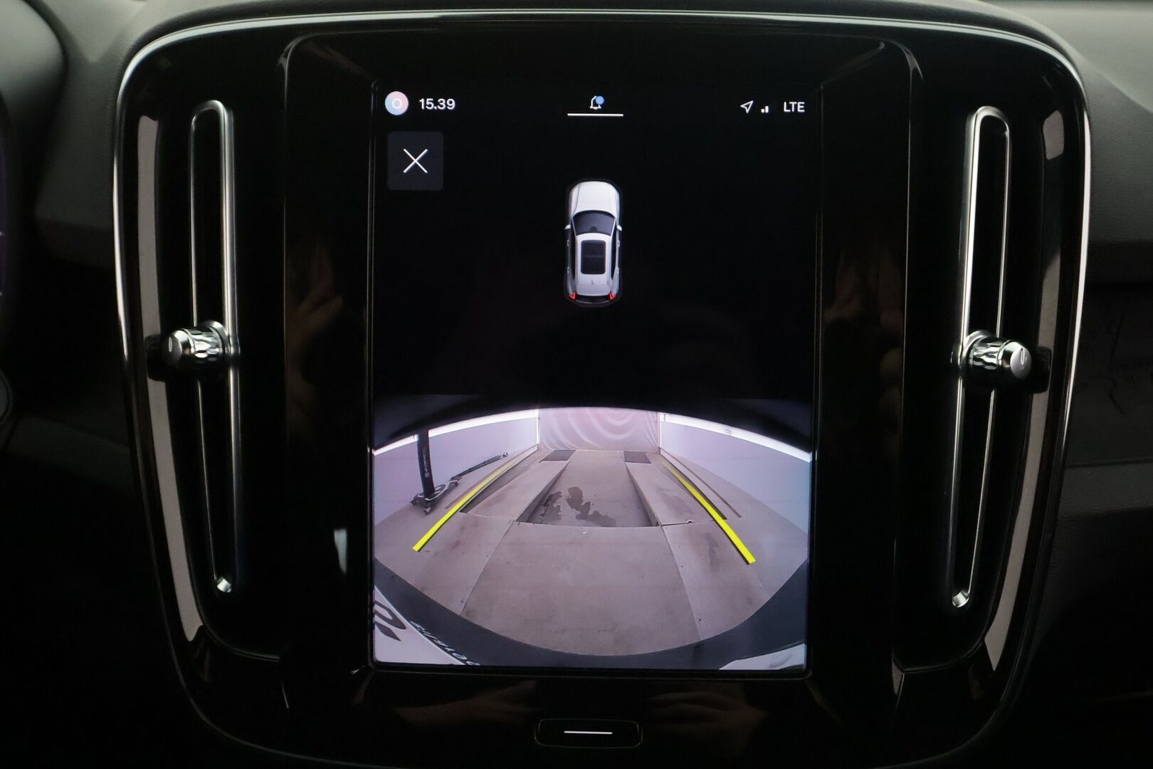Volvo XC40 2023 Recharge Twin Plus aut - | ILP | ACC | P.kamera | LED | Sporttipenkki Muistilla | Navi | Kaistavahti | Katveavustin | Keyless | 1-om Suomi-auto | 2x Latauskaapelit | Kahdet renkaat | Merkkihuollot |
