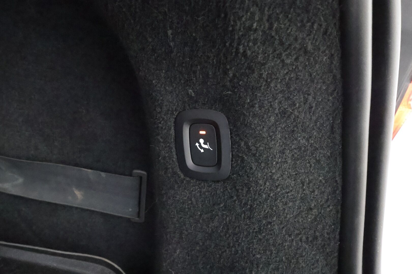 Volvo V90 2023 T6 AWD Long Range Plus Bright aut * ACC / Koukku / Full-LED / P.Kamera / Sportnahat Muistilla / Navi / Kaistavahti * - 1-om Suomi-auto / Akku kuntotarkastettu / Kahdet renkaat aluvanteilla / Merkkihuollot