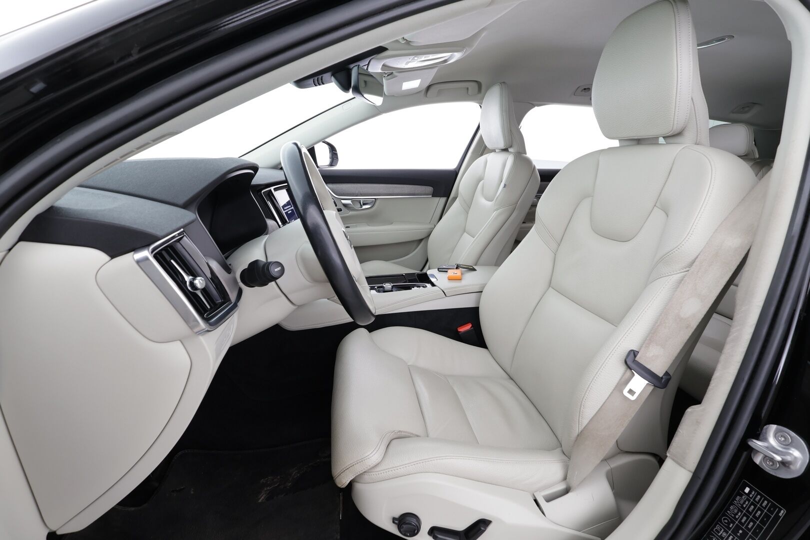 Volvo V90 2023 T6 AWD Long Range Plus Bright aut * ACC / Koukku / Full-LED / P.Kamera / Sportnahat Muistilla / Navi / Kaistavahti * - 1-om Suomi-auto / Akku kuntotarkastettu / Kahdet renkaat aluvanteilla / Merkkihuollot