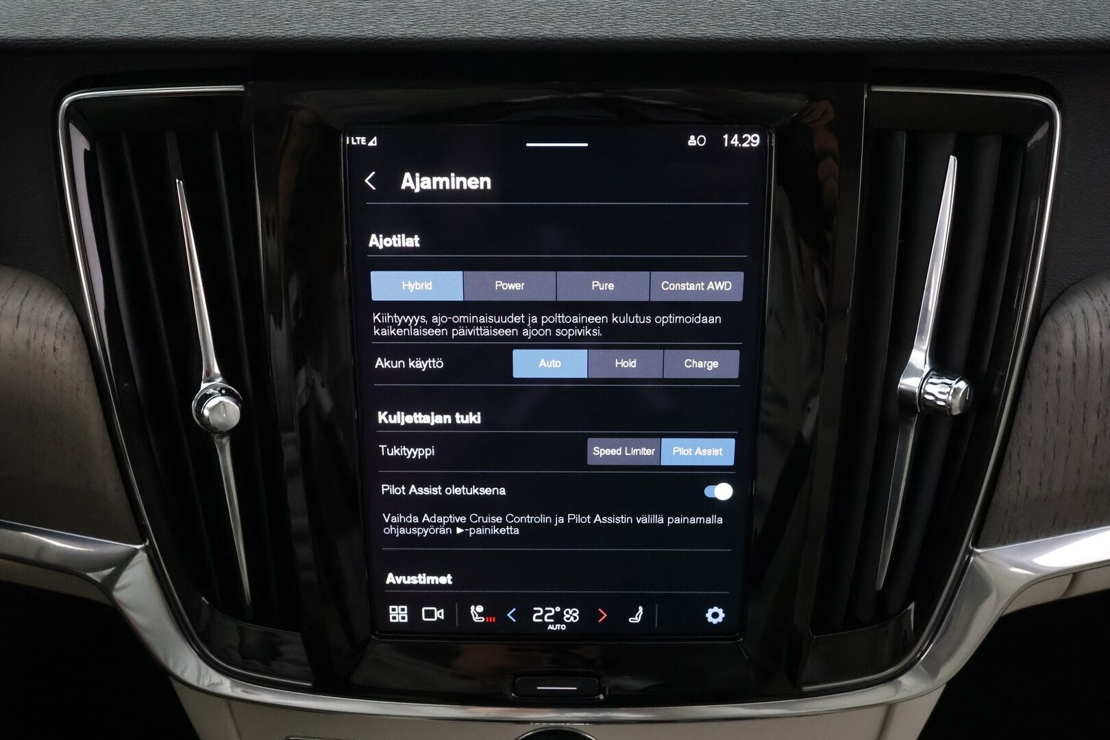 Volvo V90 2023 T6 AWD Long Range Plus Bright aut * ACC / Koukku / Full-LED / P.Kamera / Sportnahat Muistilla / Navi / Kaistavahti * - 1-om Suomi-auto / Akku kuntotarkastettu / Kahdet renkaat aluvanteilla / Merkkihuollot