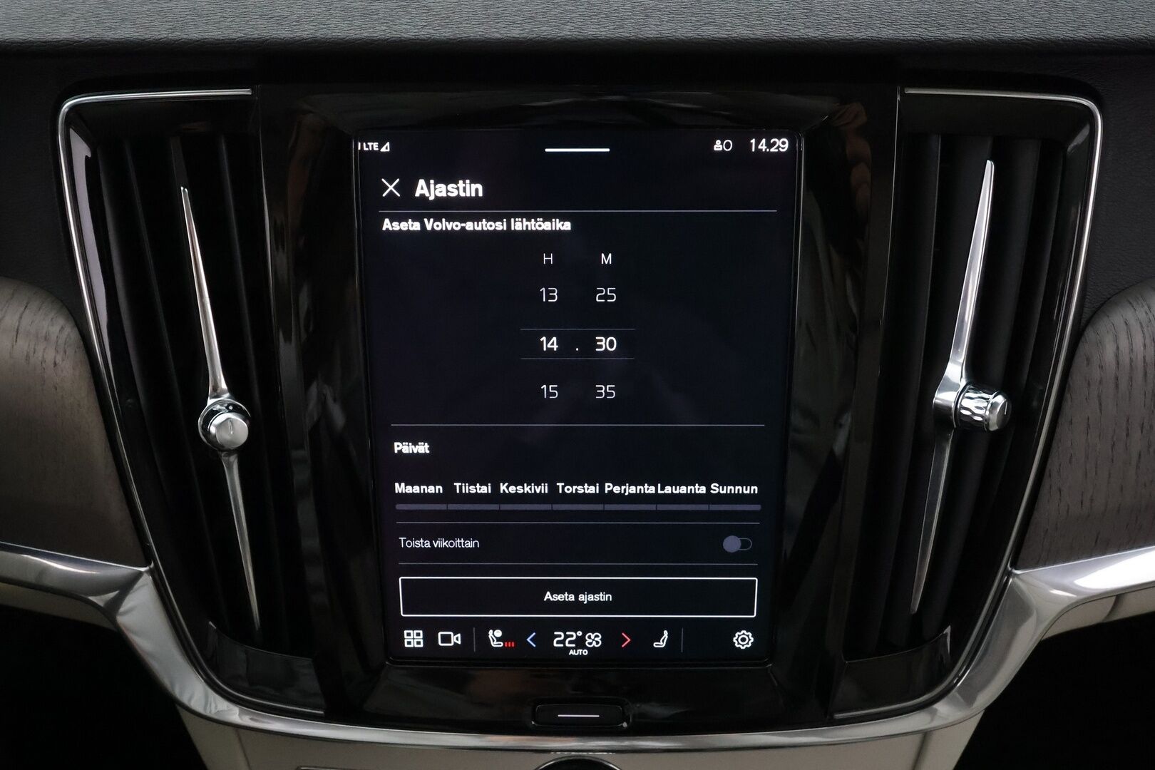 Volvo V90 2023 T6 AWD Long Range Plus Bright aut * ACC / Koukku / Full-LED / P.Kamera / Sportnahat Muistilla / Navi / Kaistavahti * - 1-om Suomi-auto / Akku kuntotarkastettu / Kahdet renkaat aluvanteilla / Merkkihuollot