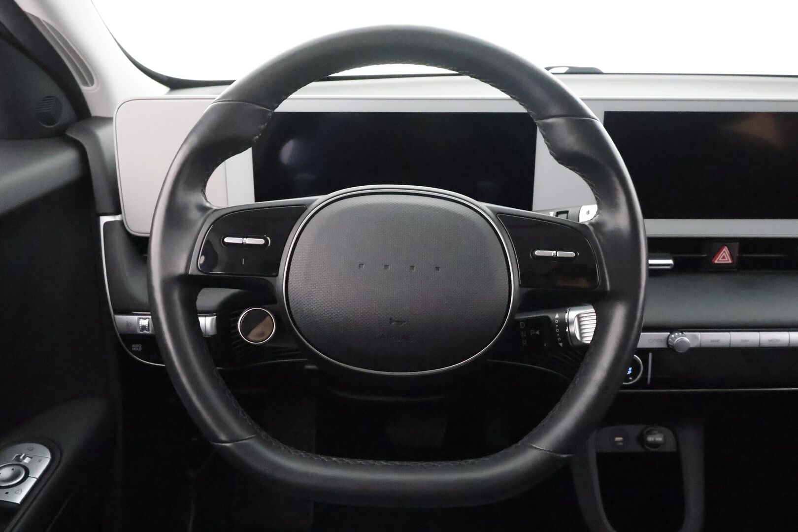 Hyundai IONIQ 5 2022 73 kWh 305 hv AWD Style - | ACC | ILP | Koukku | Puolinahat | Sähköpenkki | P.kamera | V2L | Sähk. takaluukku | HDA | BSM | Lämm. ratti | 1-om suomiauto | Merkkihuollot |
