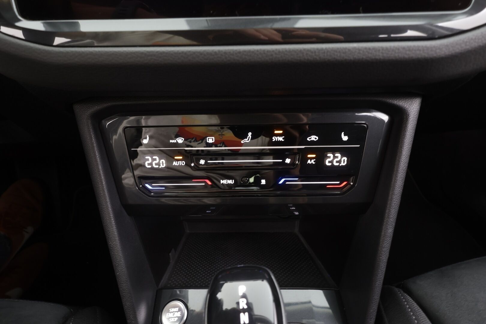 Volkswagen Tiguan 2022 Style Business 1,5 TSI 110 kW DSG-automaatti - | Webasto | ACC | Matrix-LED | P.kamera | Hierovat Sporttipenkit | Kaistavahti | Keyless | Ratinlämmitys | Ambient-valot | 1-om Suomi-auto | Kahdet renkaat | ALV |