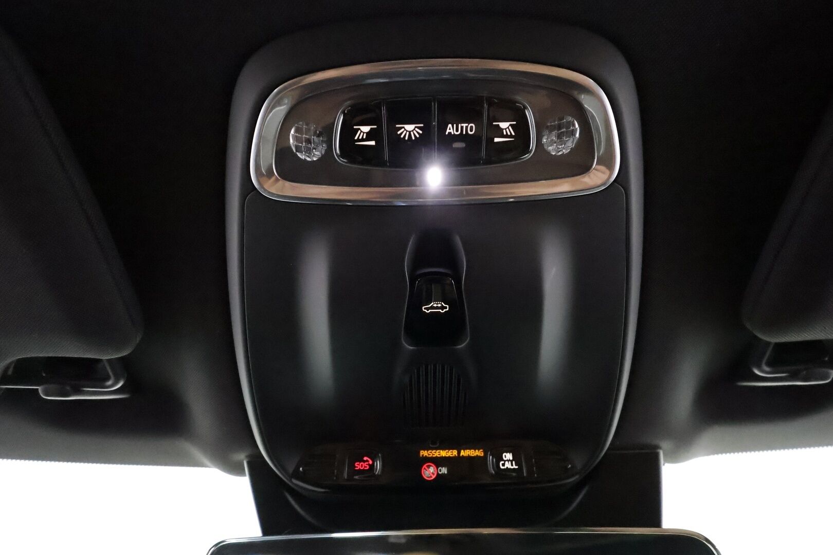 Volvo XC90 2016 T8 Twin Engine AWD Inscription aut **Panorama / HUD / Adapt.Vakkari / Full-LED / Ilmastoidut Sporttinahat Muistilla** - 3,99 % KORKOTARJOUS TÄHÄN AUTOON - Akku kuntotarkastettu / P.Kamera / Webasto / Istuimet-7 / Navi / Kaistavahti / 4-Alueinen AC / Digimittaristo / 2x Renkaat 