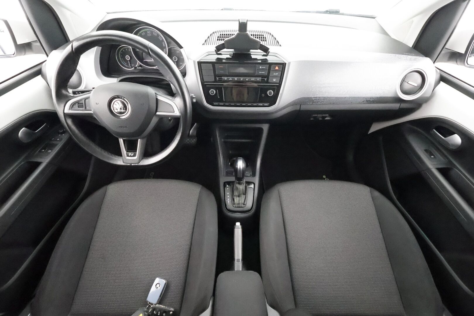 Skoda Citigo 2020 36.9 kWh 61 kW Ambition iV * Auto.ilmastointi / Bluetooth / 2xRenkaat / Kaistavahti * - Akku kuntotarkastettu