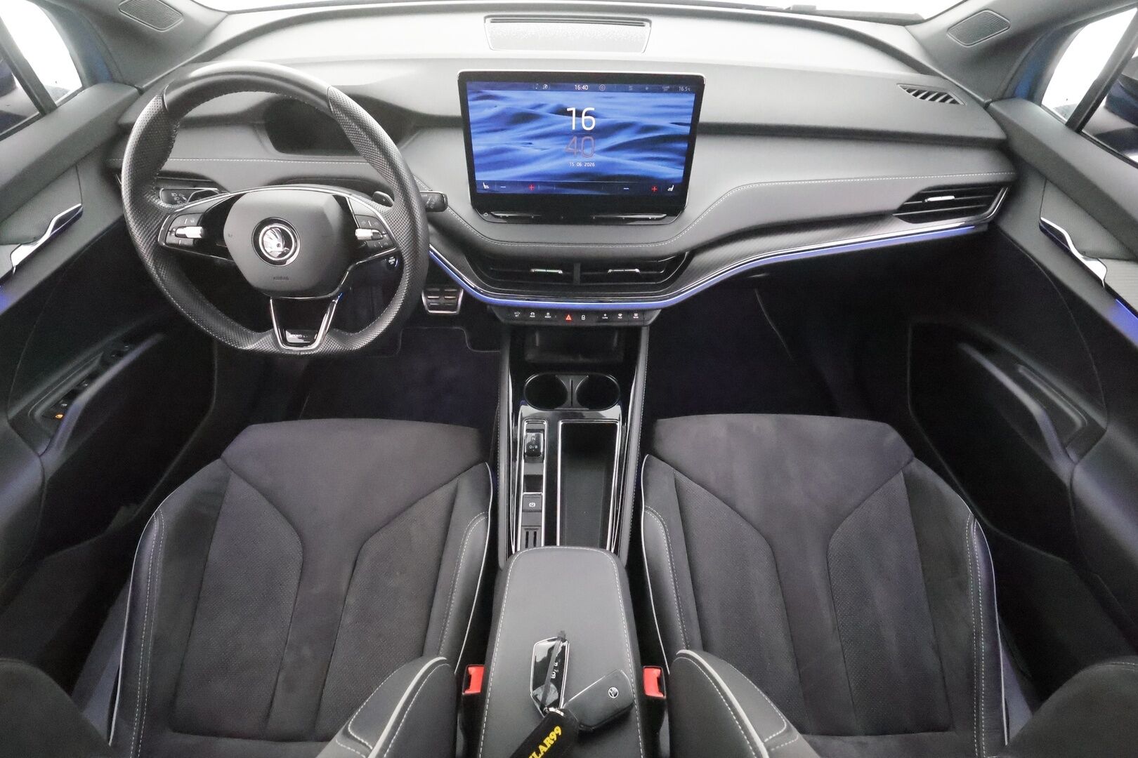 Skoda Enyaq 2022 80 SportLine iV - | ILP | Koukku | ACC | Matrix-LED | P.Kamera | Muistipenkki | Navi | Kaistavahti | Keyless | Merkkihuollot | Kahdet renkaat | Suomi-auto |