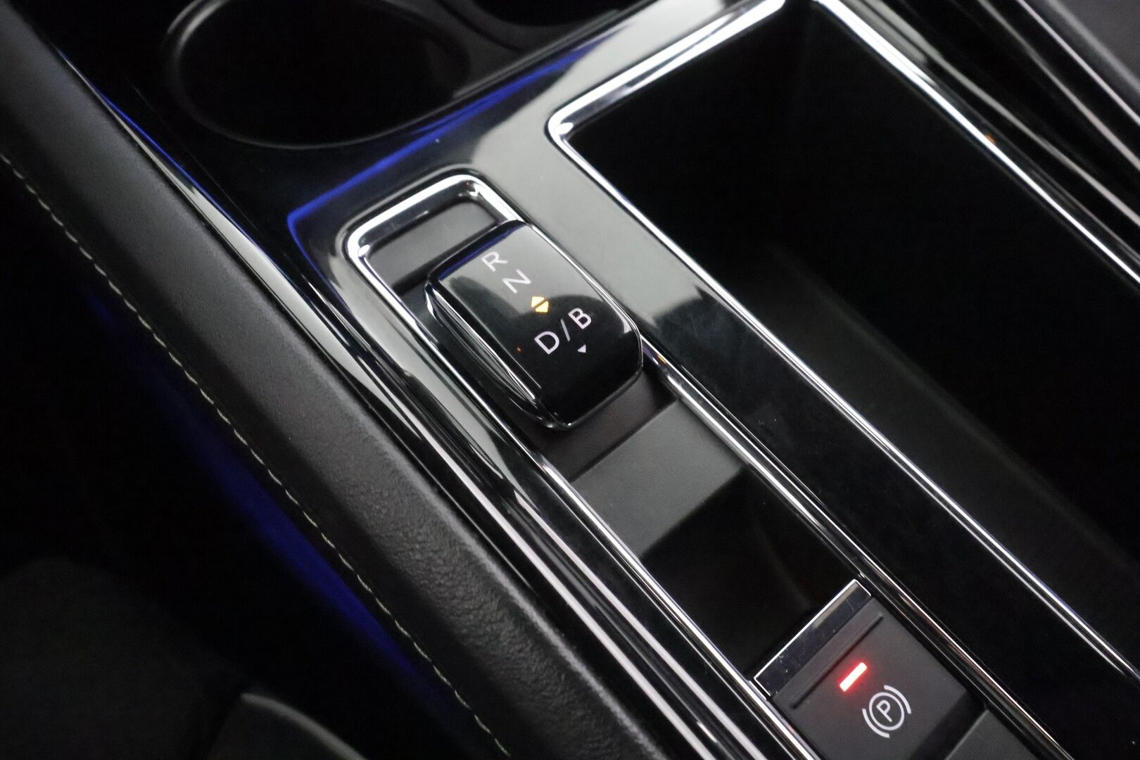 Skoda Enyaq 2022 80 SportLine iV - | ILP | Koukku | ACC | Matrix-LED | P.Kamera | Muistipenkki | Navi | Kaistavahti | Keyless | Merkkihuollot | Kahdet renkaat | Suomi-auto |