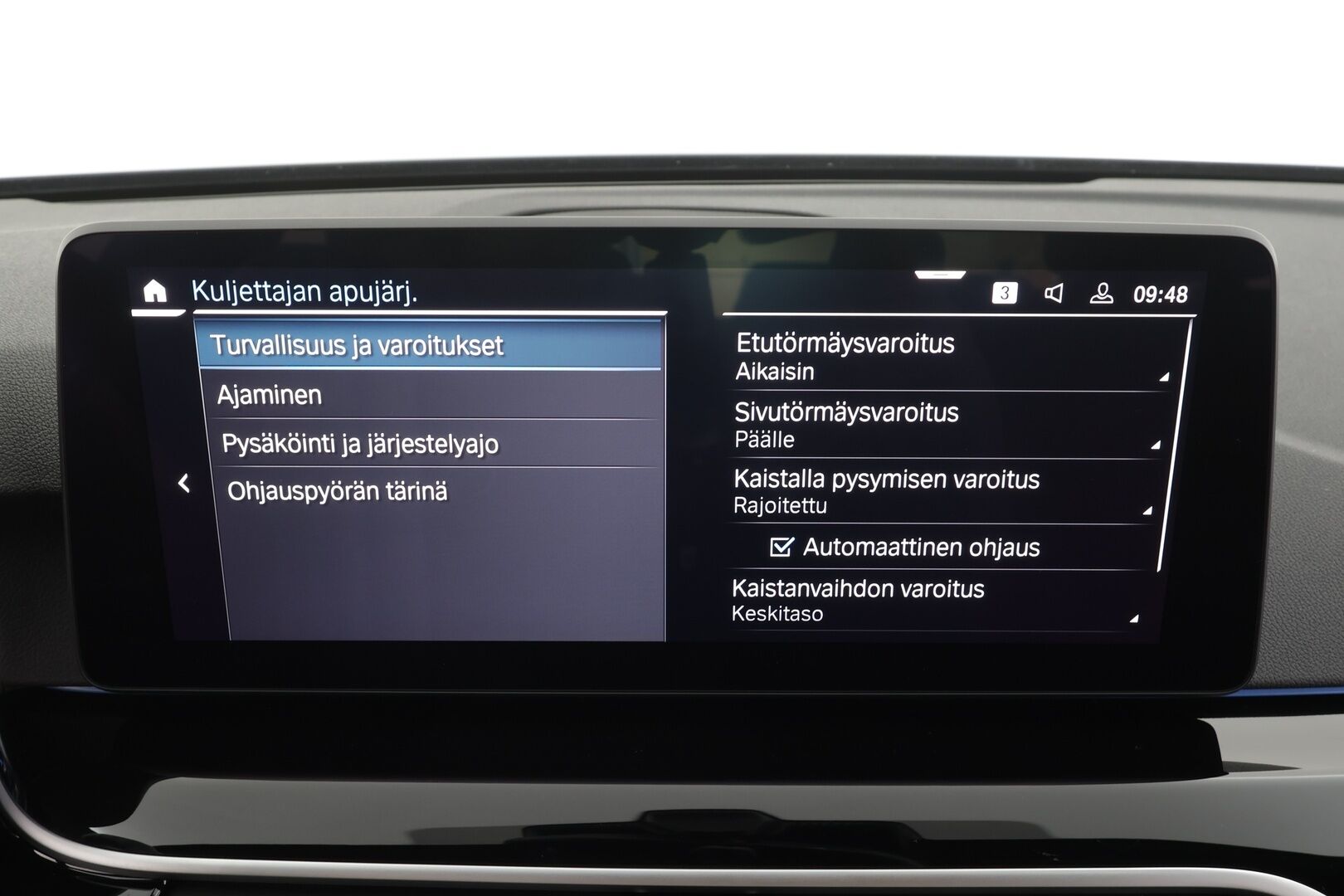 BMW 530 2023 G30 Sedan 530e A Charged Edition M Sport * ACC / P.kamera / LED / Navi / Sporttinahat / H&K / Digimittaristo * - 1.Om Suomi-auto / Kahdet renkaat aluvanteilla / Merkkihuollettu - HULLUT JOULUT KORKOTARJOUS 2,49% 