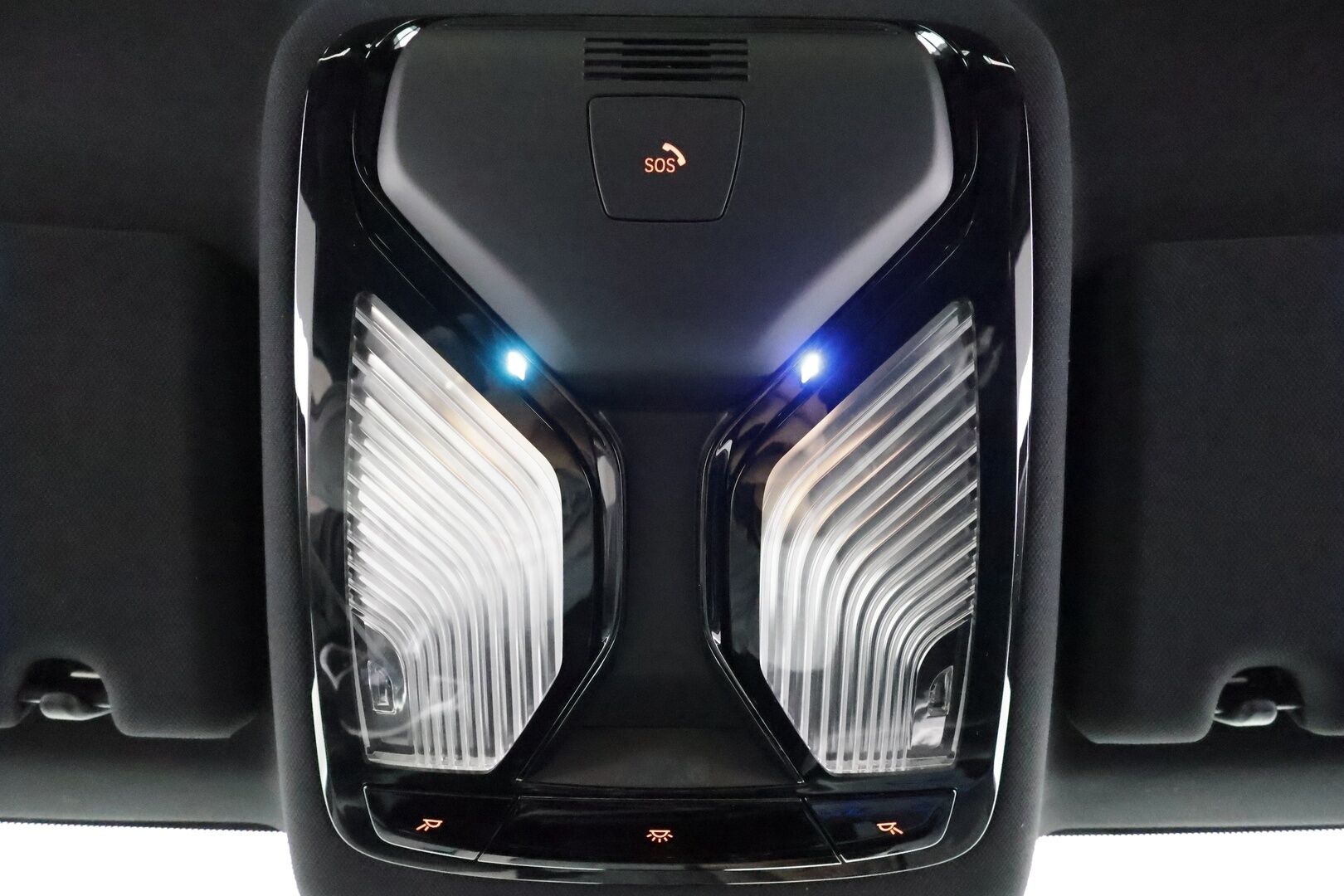 BMW 530 2023 G30 Sedan 530e A Charged Edition M Sport * ACC / Kamera / LED / Navi / Sporttinahat / H&K / Digimittaristo * - 1.Om Suomi-auto / SoH 95.2% / Kahdet renkaat aluvanteilla / Merkkihuollettu