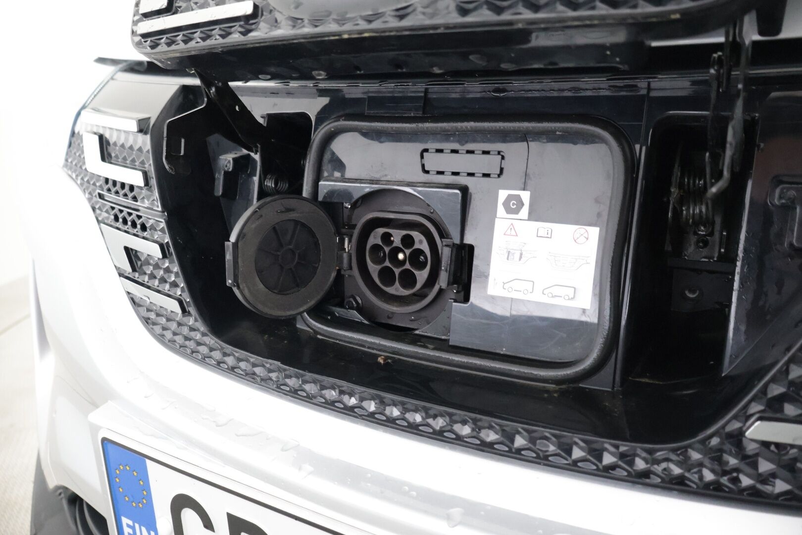 Dacia SPRING 2022 SPRING - P-Kamera / Tutkat / Nahkapenkit / Vakkari