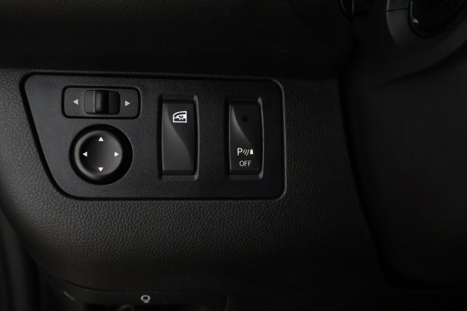 Dacia SPRING 2022 SPRING - P-Kamera / Tutkat / Nahkapenkit / Vakkari