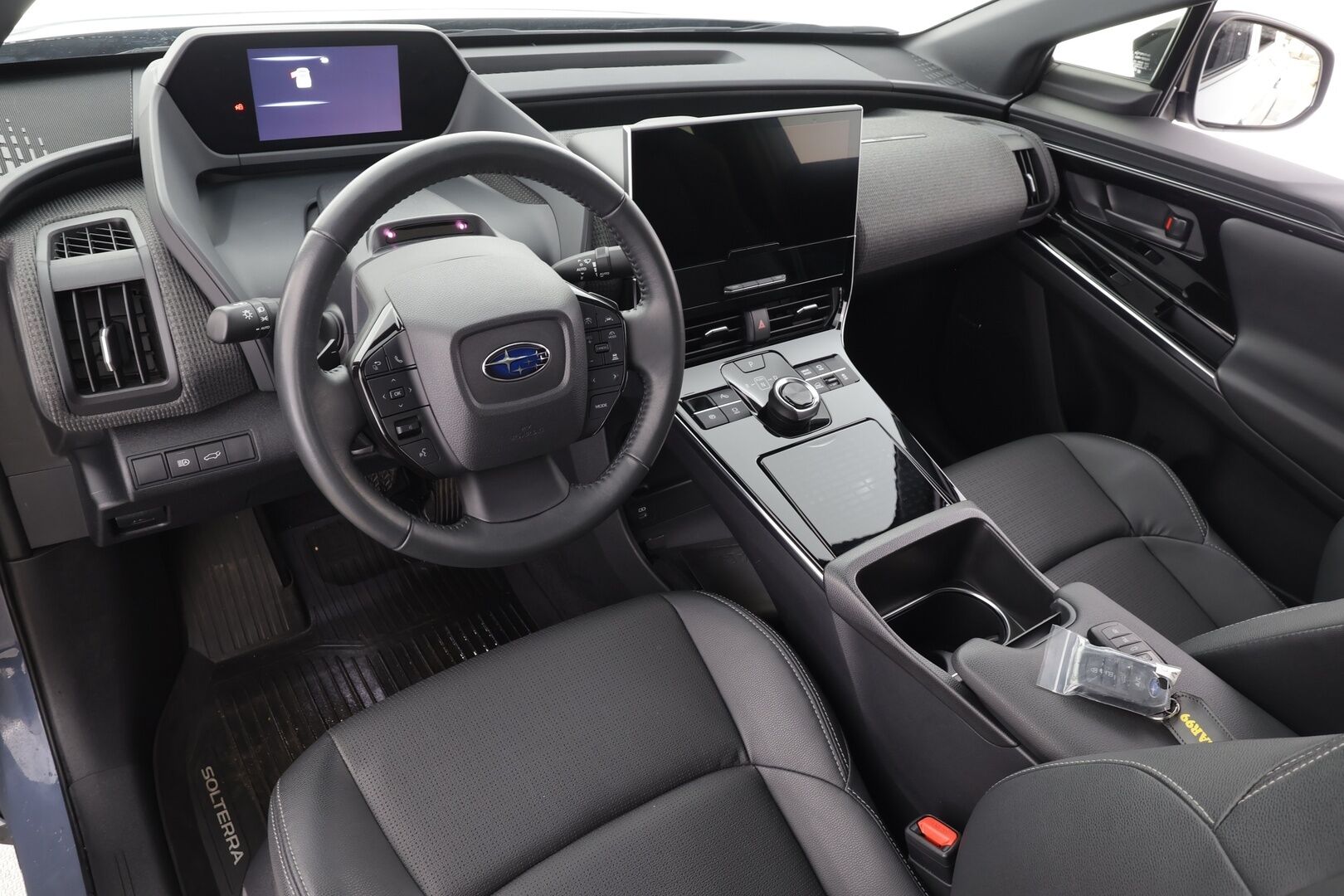 Subaru Solterra 2023 Touring+ * ACC / ILP / Panorama / H&K / Muistipenkki / LED / Navi / 360° / Nahat / Sähköluukku / Ratinlämmitin / Keyless * - Suomi-auto / Kahdet renkaat aluvanteilla / Merkkihuollettu / Huippuvarusteet - HULLUT AVAJAISHULINAT KORKOTARJOUS 3,29 %