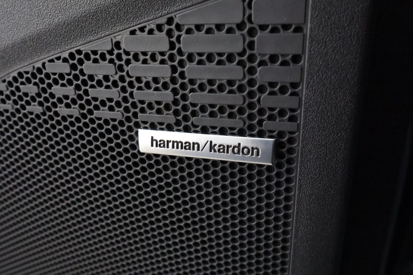 Subaru Solterra 2023 Touring+ * ACC / ILP / Panorama / H&K / Muistipenkki / LED / Navi / 360° / Nahat / Sähköluukku / Ratinlämmitin / Keyless * - Suomi-auto / Kahdet renkaat aluvanteilla / Merkkihuollettu / Huippuvarusteet - HULLUT AVAJAISHULINAT KORKOTARJOUS 3,29 %