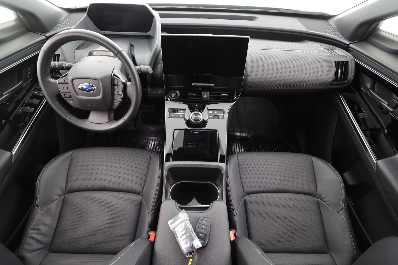 Subaru Solterra 2023 Touring+ * ACC / ILP / Panorama / H&K / Muistipenkki / LED / Navi / 360° / Nahat / Sähköluukku / Ratinlämmitin / Keyless * - Suomi-auto / Kahdet renkaat aluvanteilla / Merkkihuollettu / Huippuvarusteet - HULLUT AVAJAISHULINAT KORKOTARJOUS 3,29 %