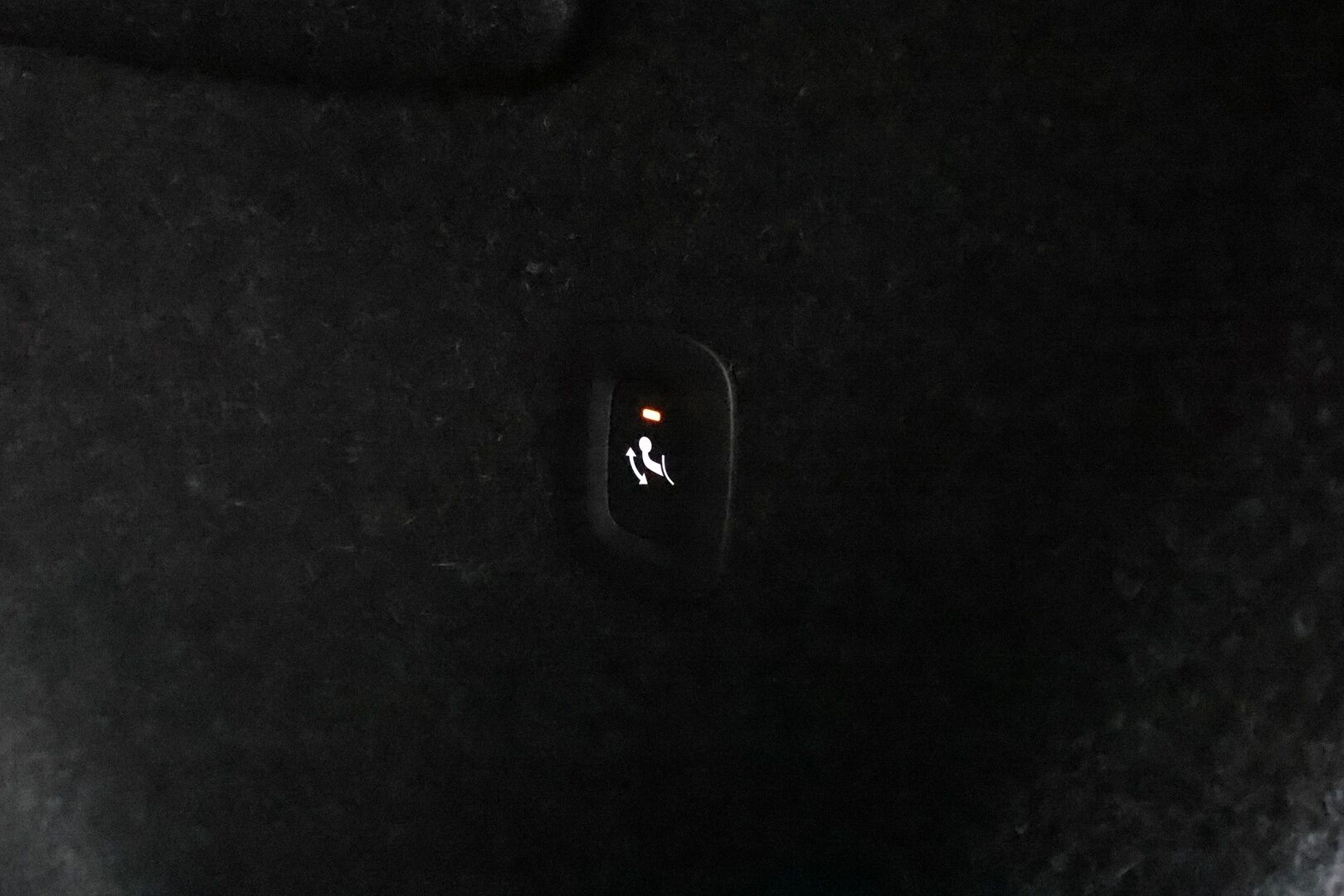 Volvo XC40 2023 Recharge Twin Ultimate aut *Koukku / ACC / 360° / H&K / Panorama / BLIS / ILP / LED / Navi / Muistipenkki * - 3,99 % KORKOTARJOUS TÄHÄN AUTOON 14.9. ASTI! - 1.Om Suomi-auto / SoH 95.7% / Kahdet renkaat aluvanteilla / Facelift / Juuri huollettu! / ALV
