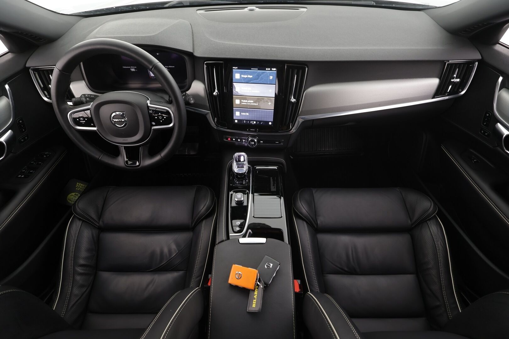 Volvo V90 2023 T6 AWD Long Range Plus Dark aut * ACC / P.kamera / Full LED / Muistipenkit / Sporttinahat / BLIS / Facelift / KeylessGo * - 1.Om Suomi-auto / Kahdet renkaat aluvanteilla / Merkkihuollettu