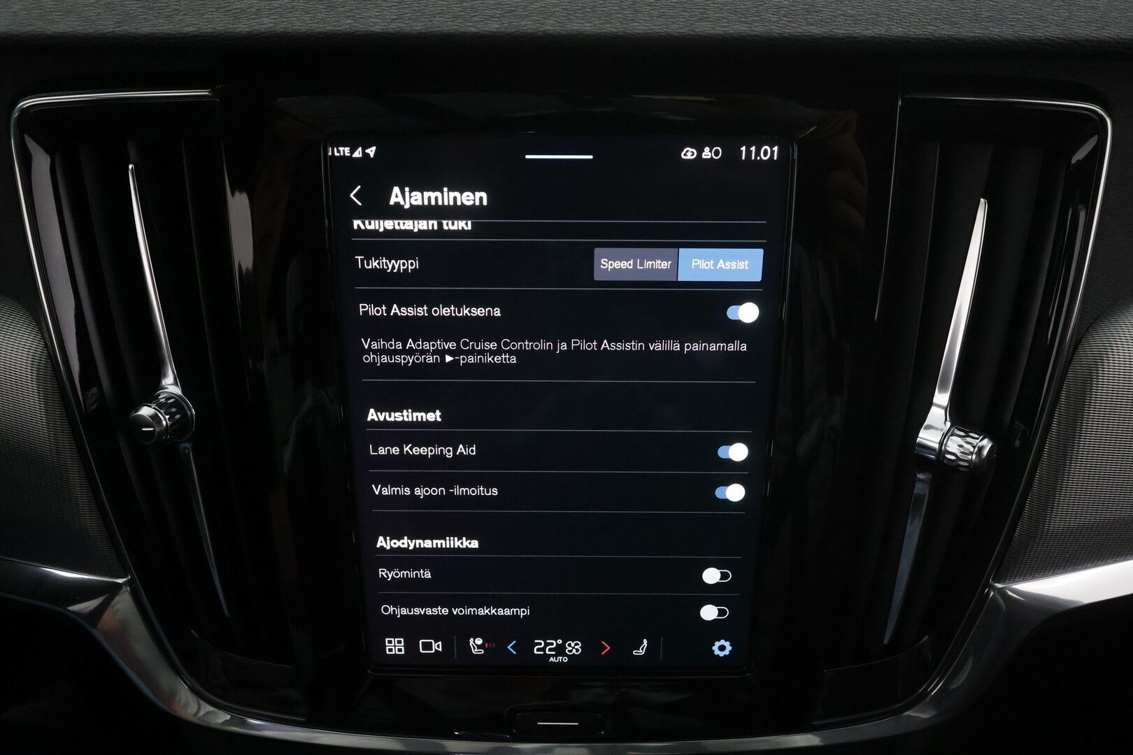 Volvo V90 2023 T6 AWD Long Range Plus Dark aut * ACC / P.kamera / Full LED / Muistipenkit / Sporttinahat / BLIS / Facelift / KeylessGo * - 1.Om Suomi-auto / Kahdet renkaat aluvanteilla / Merkkihuollettu