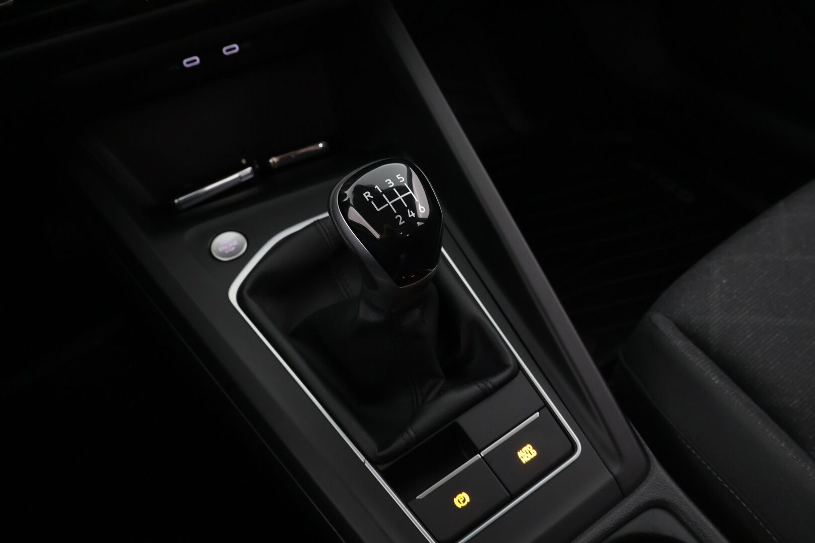 Volkswagen Golf 2022 Comfort 1,0 TSI 81 kW/ *ACC / Lohko+sisäpistoke / Apple Carplay!* - Vähän ajettu / Huippusiisti / Hyvin pidetty!