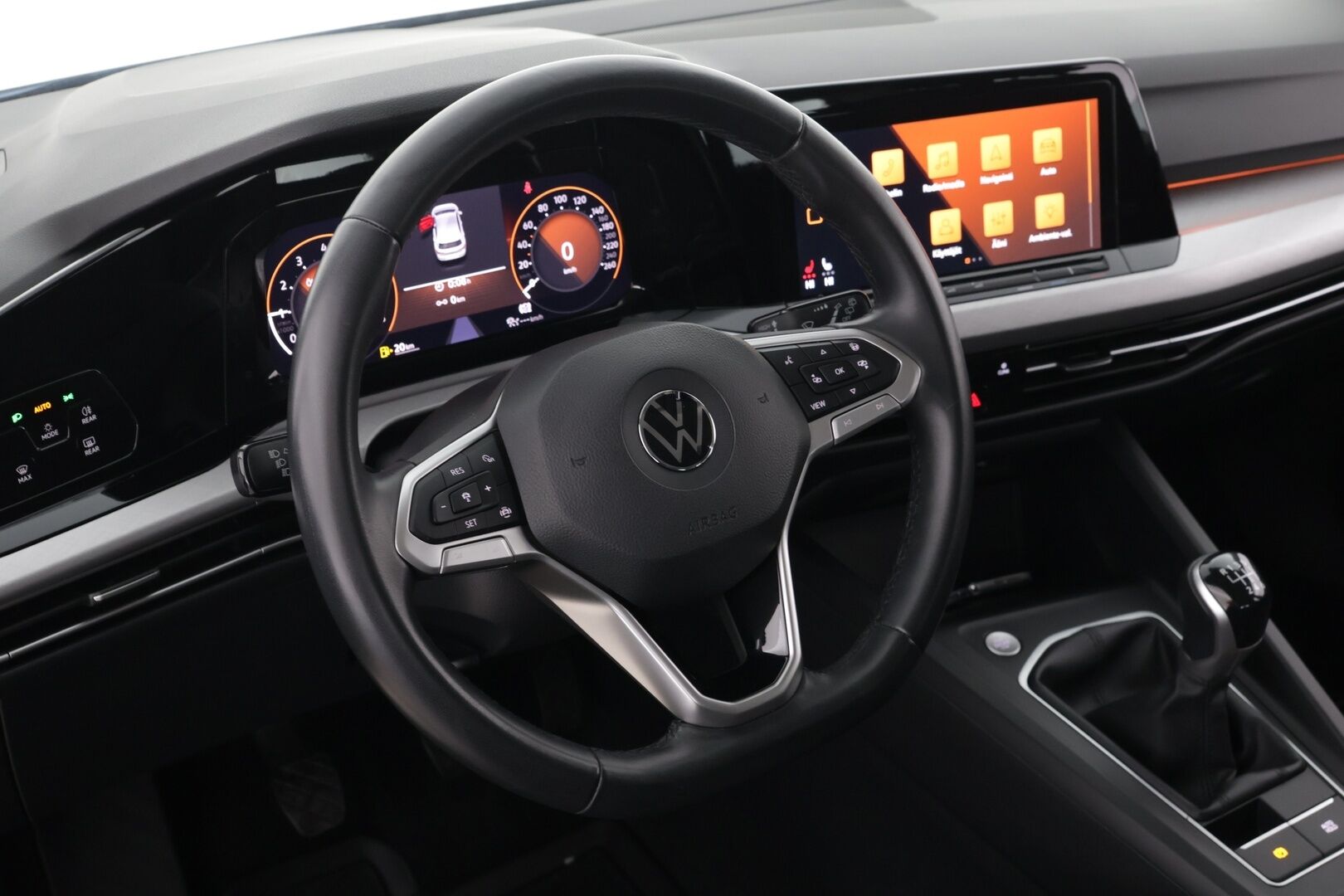Volkswagen Golf 2022 Comfort 1,0 TSI 81 kW/ *ACC / Lohko+sisäpistoke / Apple Carplay!* - Vähän ajettu / Huippusiisti / Hyvin pidetty!