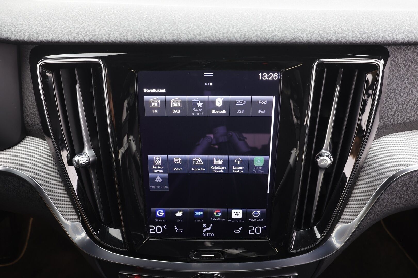 Volvo V60 2021 T8 TwE AWD R-Design aut - | Webasto | ACC | H&K | Full-LED | 360 | Sporttipenkki Muistilla | Navi | Kaistavahti | Keyless | Katveavustin | Kahdet renkaat | 