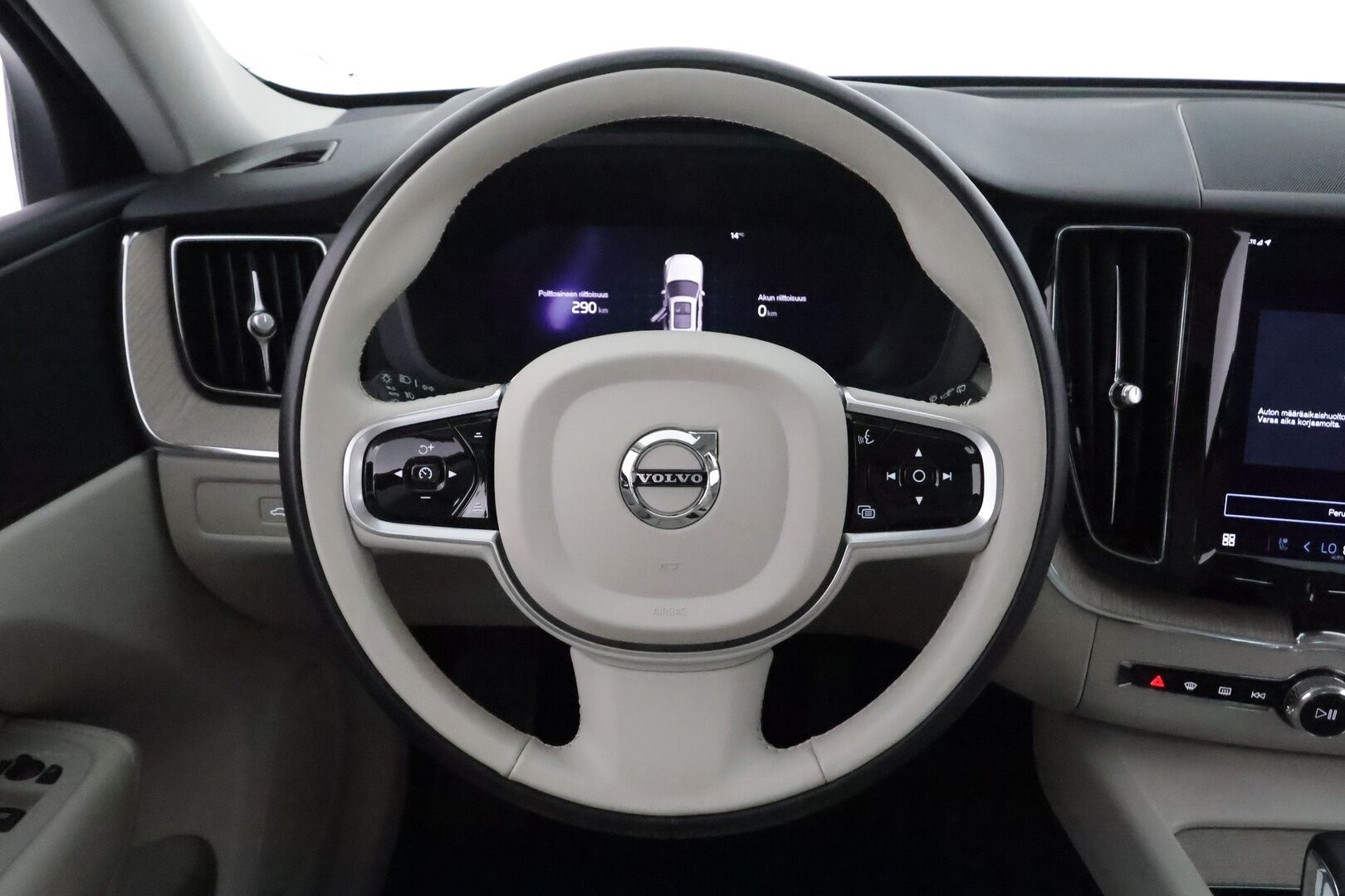 Volvo XC60 2023 T6 AWD Long Range Core aut **Adapt.vakkari / BLIS / Facelift / Panorama / Vaaleat nahat / Navi / Webasto** - 3,99 % KORKOTARJOUS TÄHÄN AUTOON 31.8. ASTI! - 1.Om Suomi-auto / Merkkihuollettu / Kahdet renkaat aluvanteilla / Digimittaristo / Penkinlämmittimet takana / Ratinlämmitin