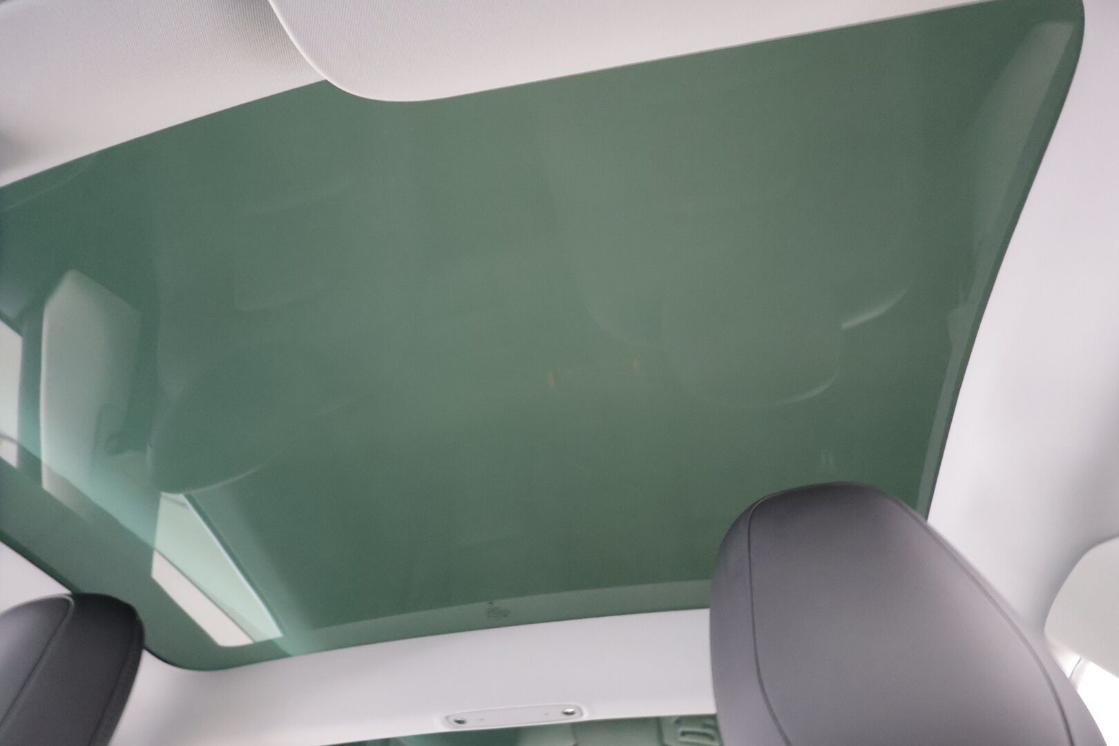 Tesla Model 3 2021 Performance AWD * Lämpöpumppu / Lasikatto / Matrix LED / Premium Audio / Peruutuskamera / Muistipenkki - Akku kuntotarkastettu / Kahdet Renkaat / Juuri tullut Tampereelle!