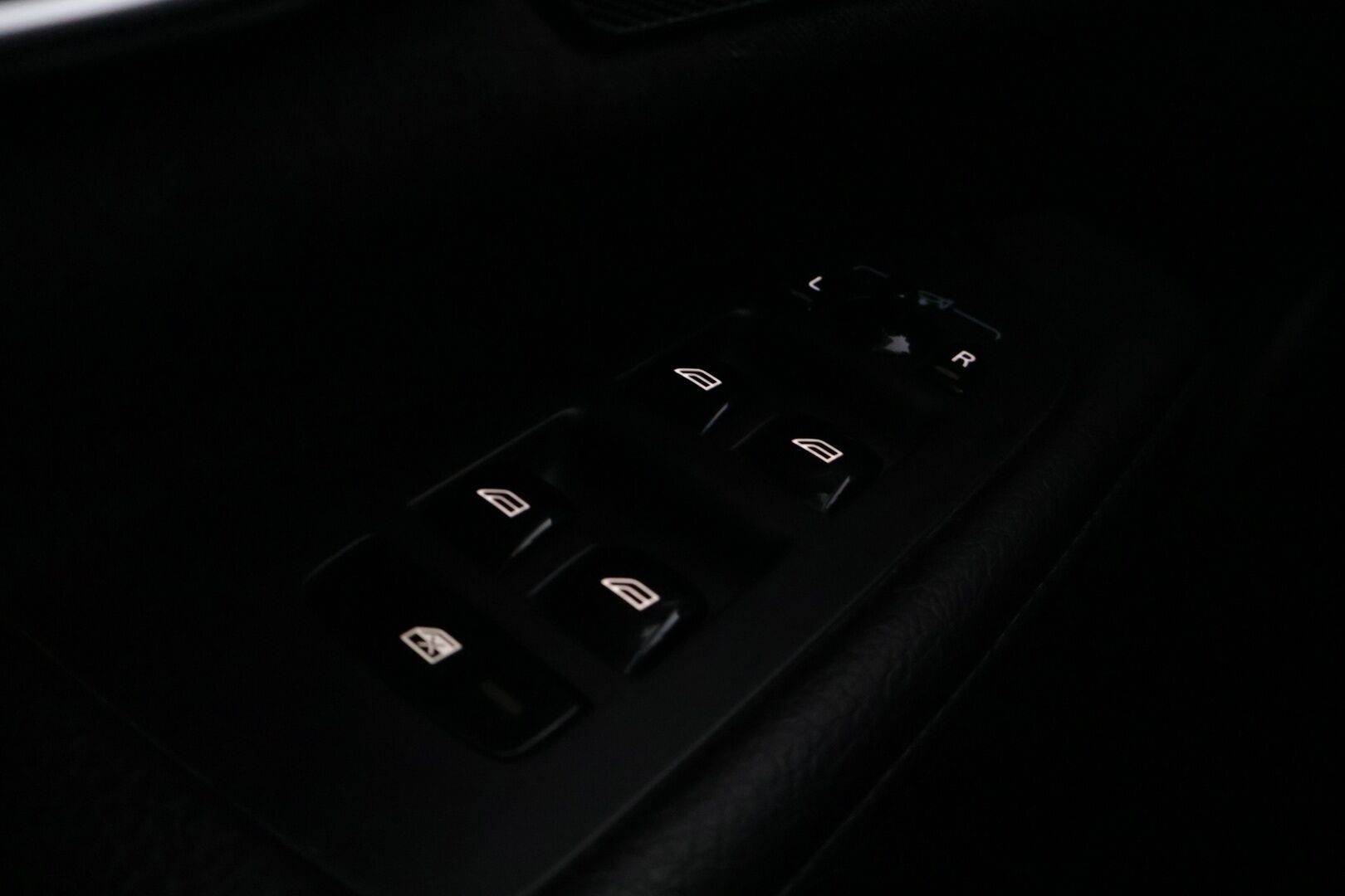 Volvo V90 CROSS COUNTRY 2019 D4 AWD Plus aut *VOC / Webasto / Navi / Adapt. Vakkari / Pilot Assist / Muistipenkit / Digimittaristo* - Kahdet hyvät renkaat / Siististi pidetty