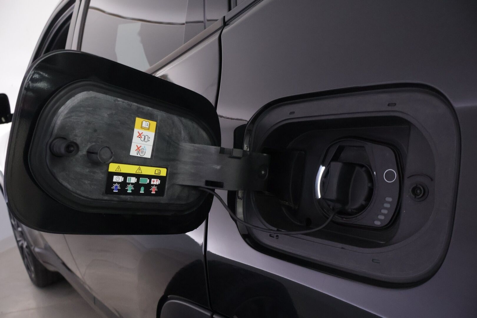 Jeep Compass 2020 COMPASS Monikäyttöajoneuvo (AF) 5ov 1332cm3 A - * Alpine Audio | Vakionopeudensäädin | P-Kamera | Koukku | Xenon | Navi *