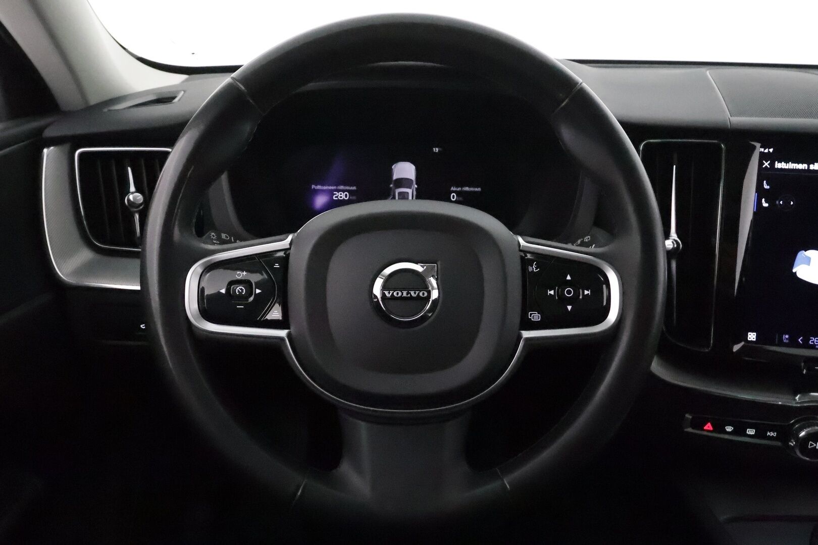 Volvo XC60 2023 T6 AWD Long Range Plus Bright aut * Webasto / Panorama / Adapt.Vakkari / Full LED / Peruutuskamera / Sporttinahat Muistilla - 1-om Suomi-auto / Akku kuntotarkastettu! / Kahdet Renkaat / Merkkihuollettu!