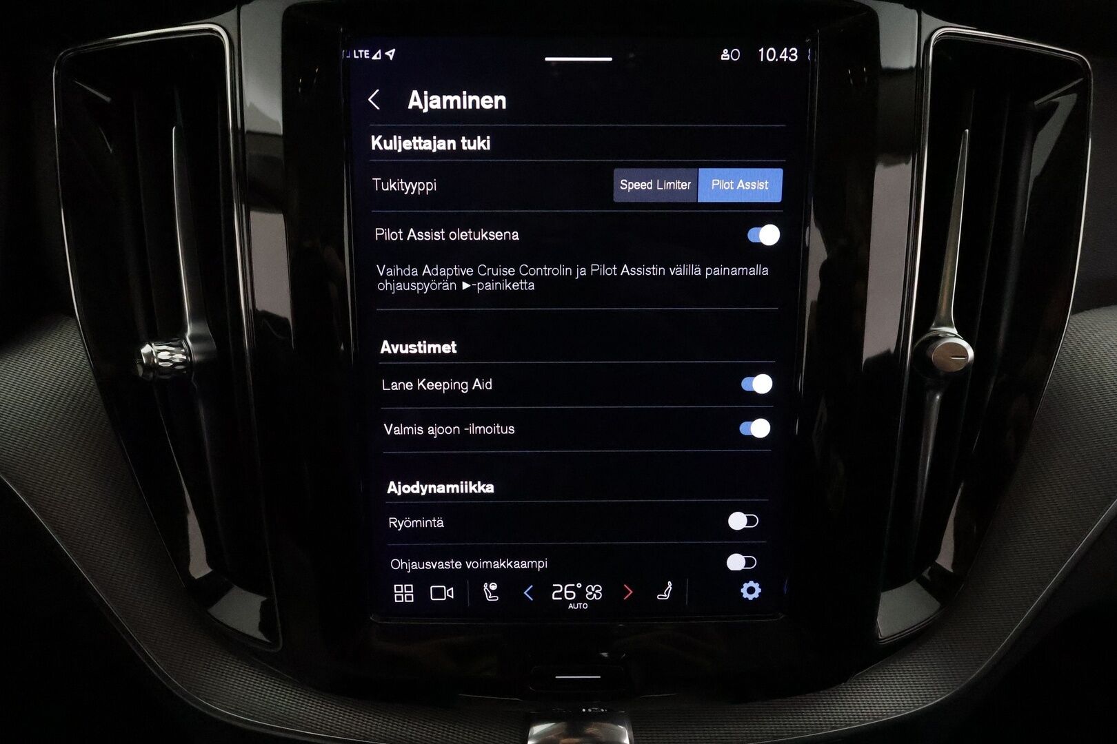 Volvo XC60 2023 T6 AWD Long Range Plus Bright aut * Webasto / Panorama / Adapt.Vakkari / Full LED / Peruutuskamera / Sporttinahat Muistilla - 1-om Suomi-auto / Akku kuntotarkastettu! / Kahdet Renkaat / Merkkihuollettu!