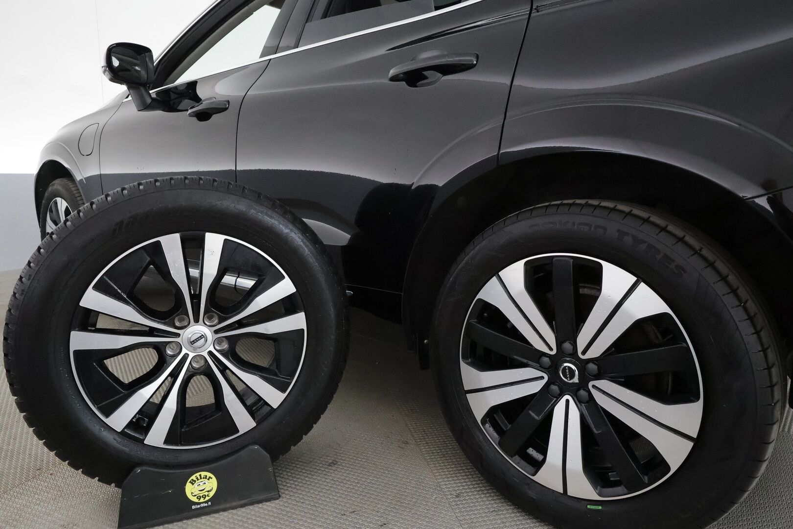 Volvo XC60 2023 T6 AWD Long Range Plus Bright aut * Webasto / Panorama / Adapt.Vakkari / Full LED / Peruutuskamera / Sporttinahat Muistilla - 1-om Suomi-auto / Akku kuntotarkastettu! / Kahdet Renkaat / Merkkihuollettu!