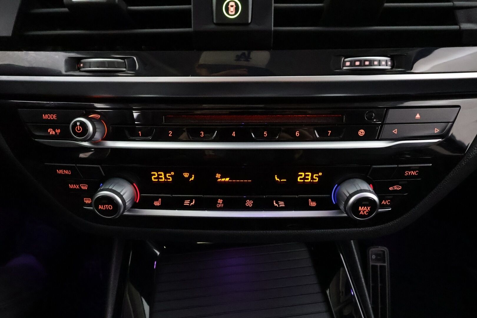 BMW X3 2018 G01 xDrive20d A Business Xline * Koukku / Vakkari / Lohko+SIsä / Sporttipenkit / Navi / Digimittaristo / LED * - HULLUT AVAJAISHULINAT KORKOTARJOUS 3,29 %